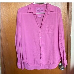 Frank & Eileen size medium pink button up